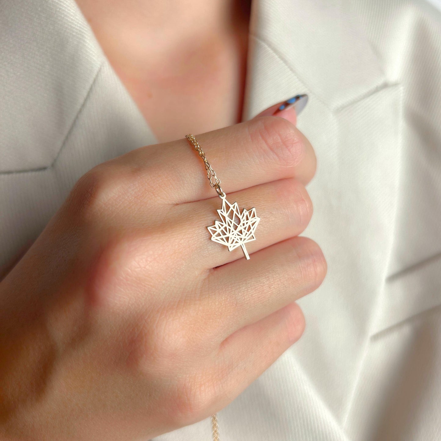 Maple Leaf Necklace, Canada Jewelry, Dainty Nature Pendant, Autumn Charm